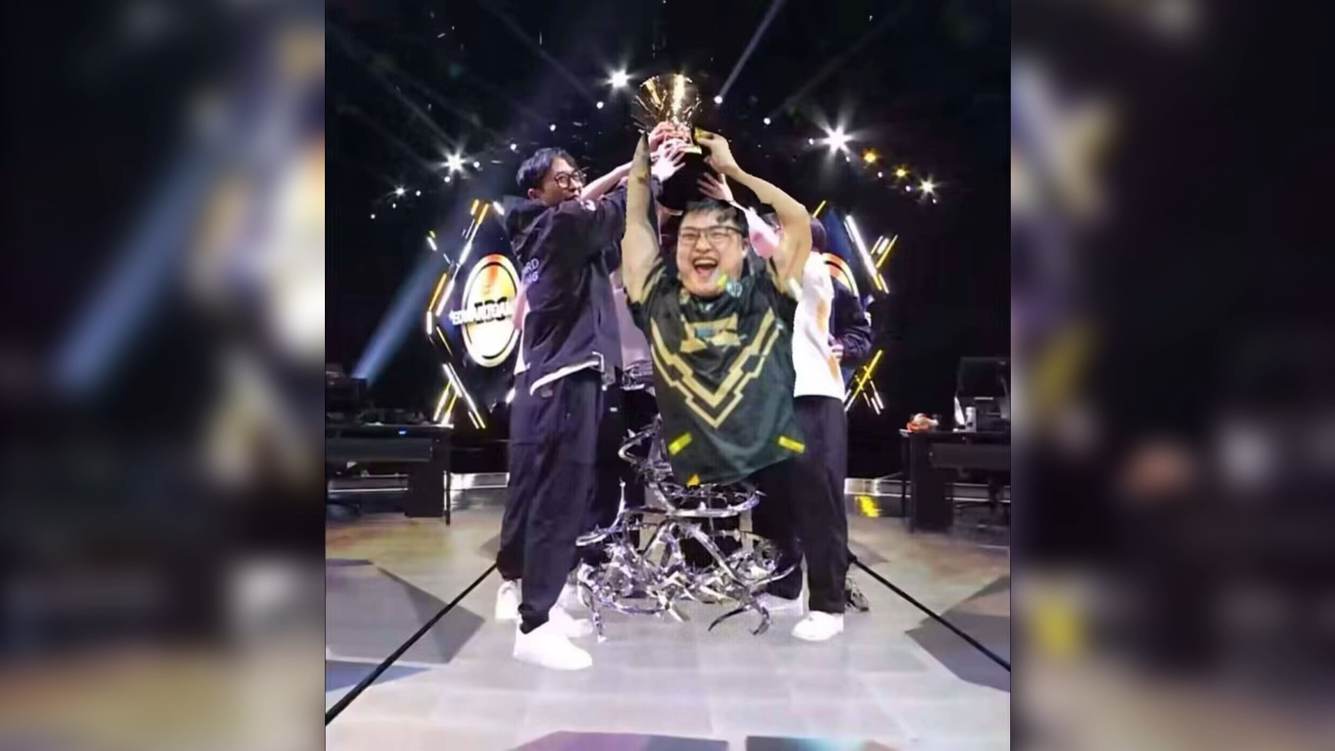 ld sportsUzi迎来十赛季高光表现，瑞士队球迷沸腾！